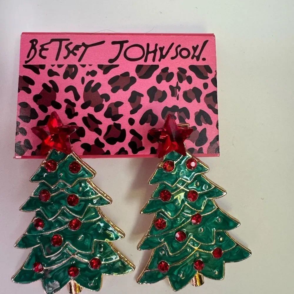 EARRINGS! Betsey Johnson Green Christmas Tree Earrings w/ Red Stars